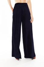 Olivia Pant