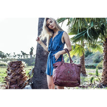 Sierra Terra Leather Tote